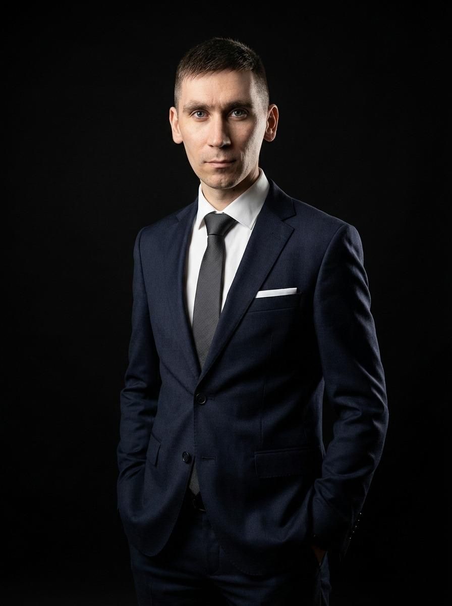 Дмитрий Южанин — предприниматель, B2B-маркетолог, спикер. Портрет